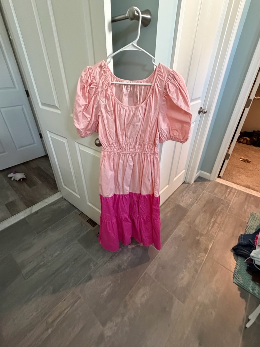 Lush Two-Tone Pink Puff Sleeve Tiered Dress
